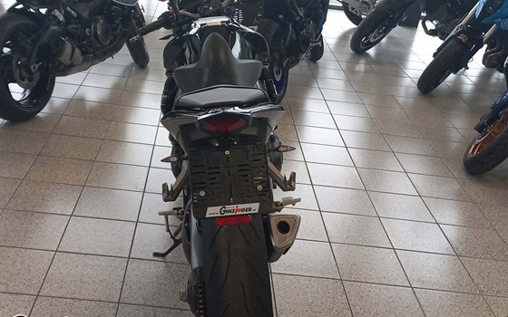 Gebrauchtmotorrad Honda CB1000 Hornet - Bild 4 Gebrauchtmotorrad Honda CB1000 Hornet - Bild 4