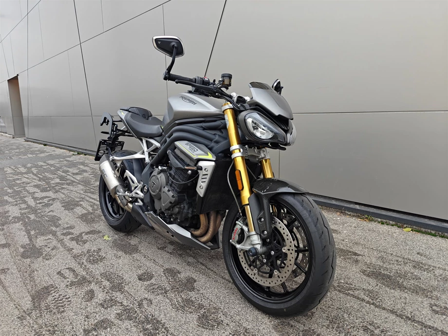 Angebot Triumph Speed Triple 1200 RS Bild 2: Angebot Triumph Speed Triple 1200 RS