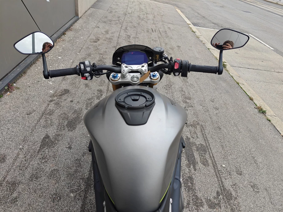 Angebot Triumph Speed Triple 1200 RS Bild 6: Angebot Triumph Speed Triple 1200 RS