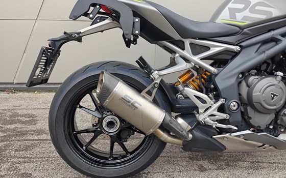 Gebrauchtmotorrad Triumph Speed Triple 1200 RS - Bild 7 Gebrauchtmotorrad Triumph Speed Triple 1200 RS - Bild 7