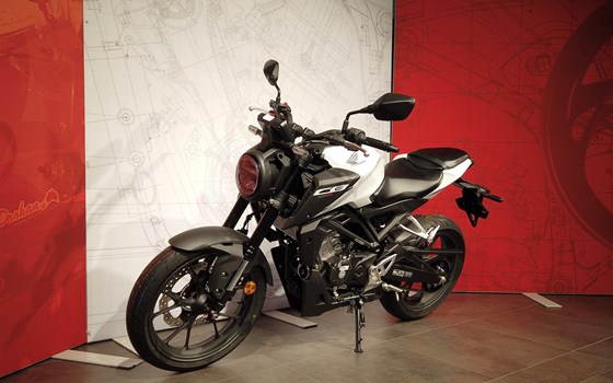 Neufahrzeug Honda CB125R - Bild 18