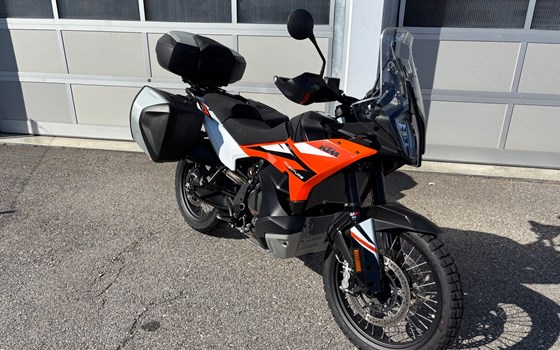 Gebrauchtmotorrad KTM 890 Adventure - Bild 1 Gebrauchtmotorrad KTM 890 Adventure - Bild 1