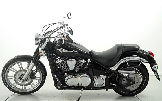 Motorrad Occasion Kawasaki VN 900 Custom - Bild 5