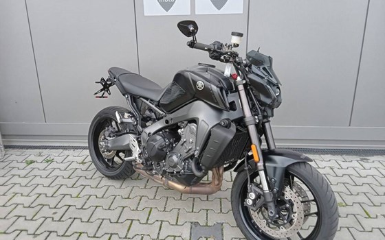 Gebrauchtmotorrad Yamaha MT-09 - Bild 1
