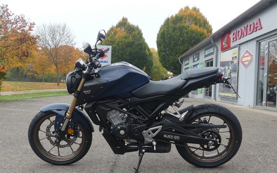 Gebrauchtmotorrad Honda CB125R - Bild 5