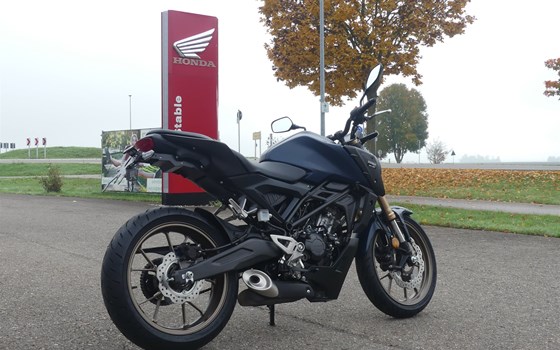 Gebrauchtmotorrad Honda CB125R - Bild 8