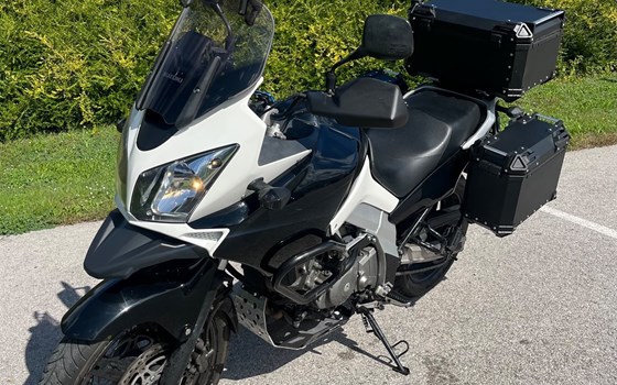 Gebrauchtmotorrad Suzuki V-Strom 650 - Bild 1 Gebrauchtmotorrad Suzuki V-Strom 650 - Bild 1
