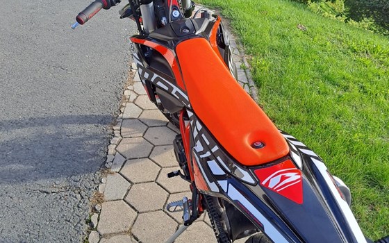 Gebrauchtmotorrad Beta RR Motard 125 4T LC - Bild 6 Gebrauchtmotorrad Beta RR Motard 125 4T LC - Bild 6