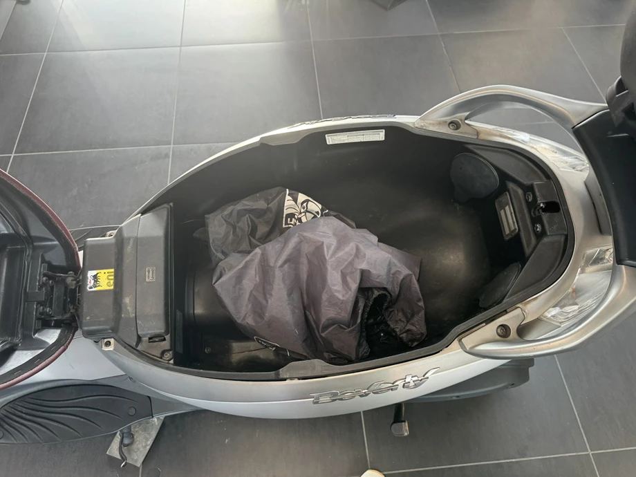 Angebot Piaggio Beverly 350ie Sport Touring Bild 9: Angebot Piaggio Beverly 350ie Sport Touring