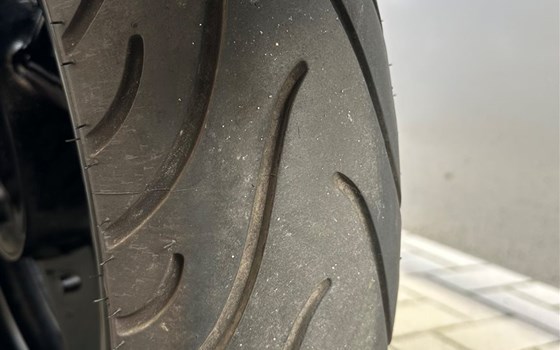 Gebrauchtmotorrad Suzuki GW250 Inazuma - Bild 11