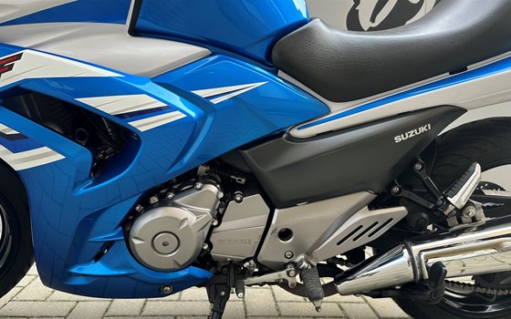 Gebrauchtmotorrad Suzuki GW250 Inazuma - Bild 4