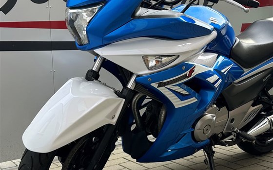 Gebrauchtmotorrad Suzuki GW250 Inazuma - Bild 6