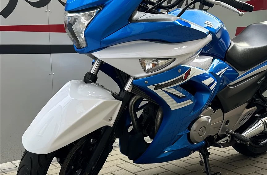 Angebot Suzuki GW250 Inazuma Bild 6: Angebot Suzuki GW250 Inazuma