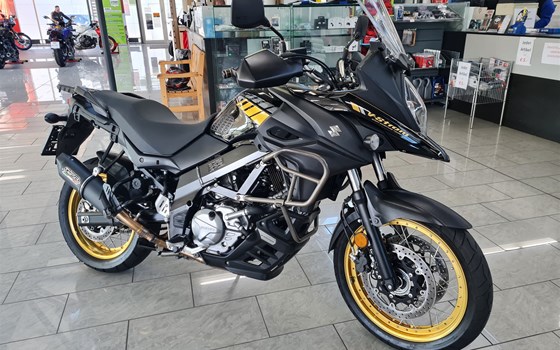 Gebrauchtmotorrad Suzuki V-Strom 650 XT - Bild 1 Gebrauchtmotorrad Suzuki V-Strom 650 XT - Bild 1