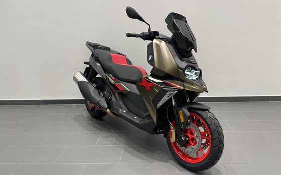 Gebrauchtmotorrad BMW C 400 X - Bild 1 Gebrauchtmotorrad BMW C 400 X - Bild 1