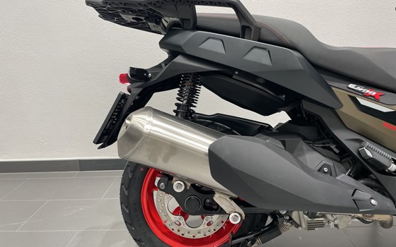 Gebrauchtmotorrad BMW C 400 X - Bild 2 Gebrauchtmotorrad BMW C 400 X - Bild 2