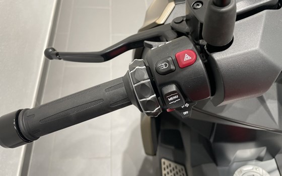 Gebrauchtmotorrad BMW C 400 X - Bild 5 Gebrauchtmotorrad BMW C 400 X - Bild 5