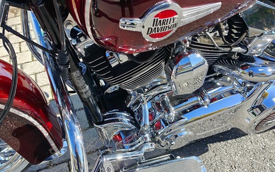 Gebrauchtmotorrad Harley-Davidson Softail Heritage Classic FLSTC - Bild 9 Gebrauchtmotorrad Harley-Davidson Softail Heritage Classic FLSTC - Bild 9