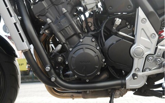 Gebrauchtmotorrad Yamaha FZS 1000 Fazer - Bild 11