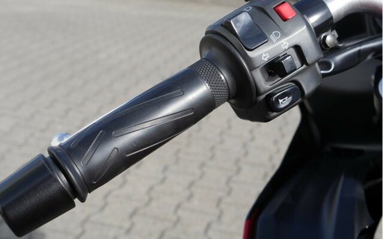 Gebrauchtmotorrad Yamaha FZS 1000 Fazer - Bild 16