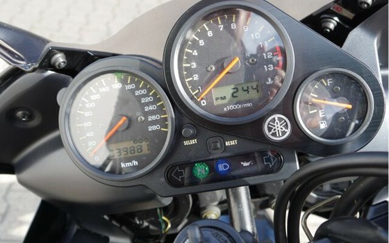 Gebrauchtmotorrad Yamaha FZS 1000 Fazer - Bild 18