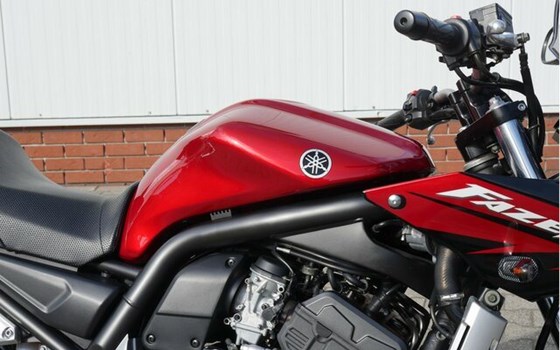 Gebrauchtmotorrad Yamaha FZS 1000 Fazer - Bild 5