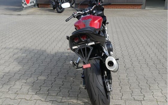 Gebrauchtmotorrad Yamaha FZS 1000 Fazer - Bild 8