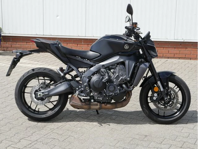 Angebot Yamaha MT-09 Y-AMT 35kW Bild 3: Angebot Yamaha MT-09 Y-AMT 35kW