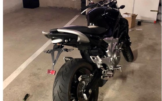 Gebrauchtmotorrad Suzuki SFV 650 Gladius - Bild 4 Gebrauchtmotorrad Suzuki SFV 650 Gladius - Bild 4