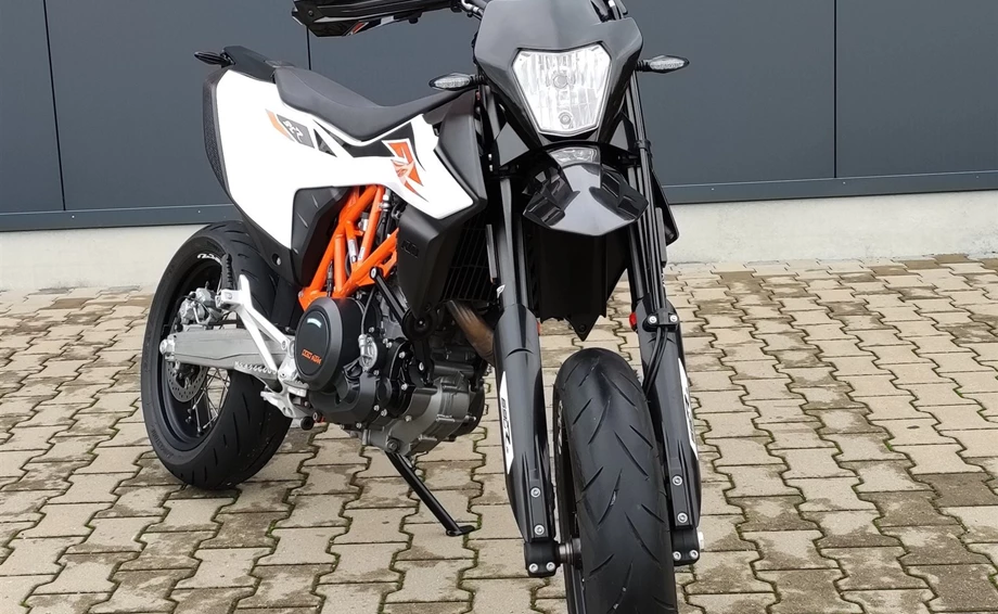 Angebot KTM 690 SMC R Bild 2: Angebot KTM 690 SMC R