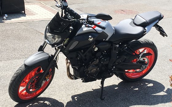 Gebrauchtmotorrad Yamaha MT-07 - Bild 2