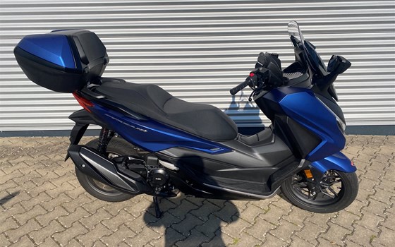 Gebrauchtmotorrad Honda Forza 350 - Bild 2