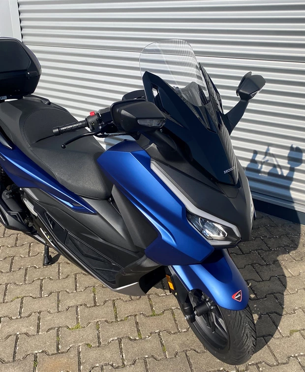 Honda Forza 350