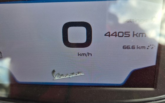 Gebrauchtmotorrad Vespa GTS 300 Super Tech - Bild 5