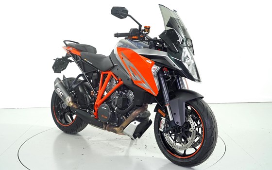 Motorrad Occasion KTM 1290 Super Duke GT - Bild 2