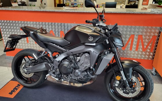 Gebrauchtmotorrad Yamaha MT-09 Y-AMT - Bild 1 Gebrauchtmotorrad Yamaha MT-09 Y-AMT - Bild 1