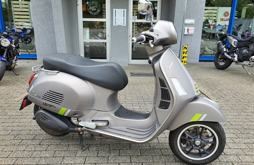 Gebrauchtmotorrad Vespa GTS 300