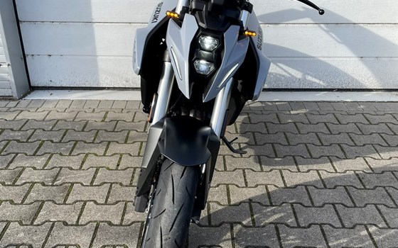 Gebrauchtmotorrad Suzuki GSX-8S - Bild 3