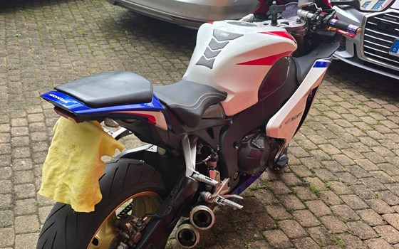 Gebrauchtmotorrad Honda CBR1000RR Fireblade - Bild 5