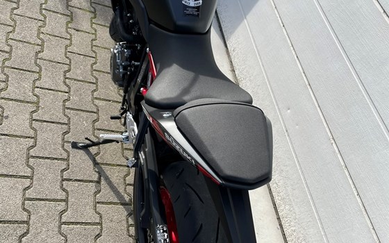 Gebrauchtmotorrad Suzuki GSX-8S - Bild 5