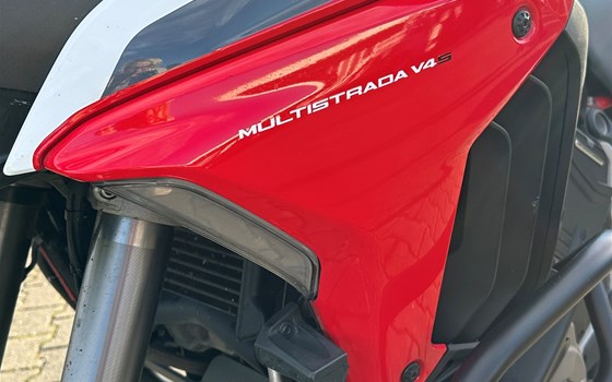 Gebrauchtmotorrad Ducati Multistrada V4 S - Bild 3 Gebrauchtmotorrad Ducati Multistrada V4 S - Bild 3