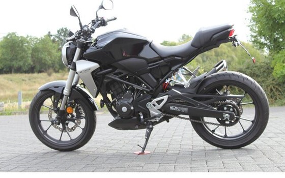 Gebrauchtmotorrad Honda CB300R - Bild 4