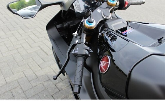 Neufahrzeug Honda CBR1000RR-R Fireblade SP - Bild 12