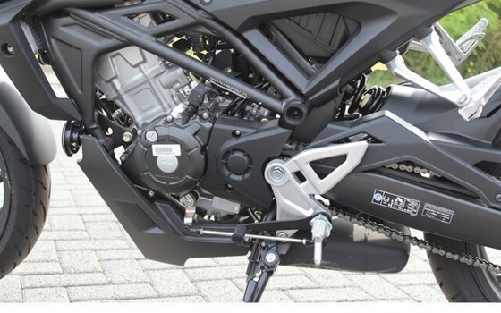 Gebrauchtmotorrad Honda CB125R - Bild 10