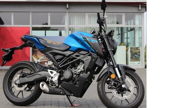 Gebrauchtmotorrad Honda CB125R - Bild 2