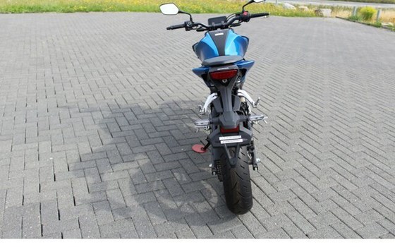 Gebrauchtmotorrad Honda CB125R - Bild 21