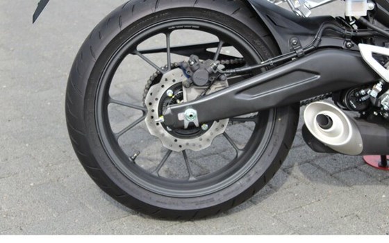 Gebrauchtmotorrad Honda CB125R - Bild 26