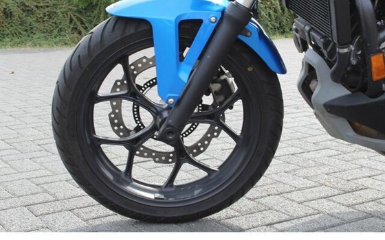 Gebrauchtmotorrad Honda NC750X DCT - Bild 9