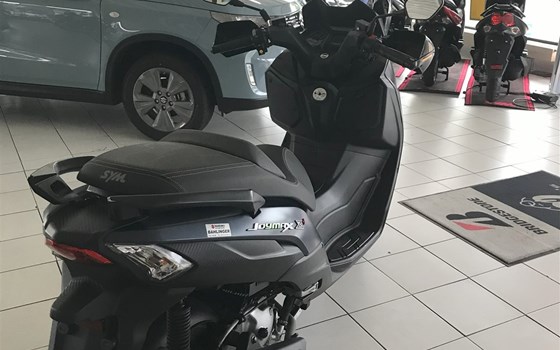 Gebrauchtmotorrad Sym Joymax Z+ 300i - Bild 13