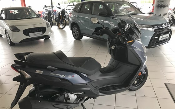 Gebrauchtmotorrad Sym Joymax Z+ 300i - Bild 14